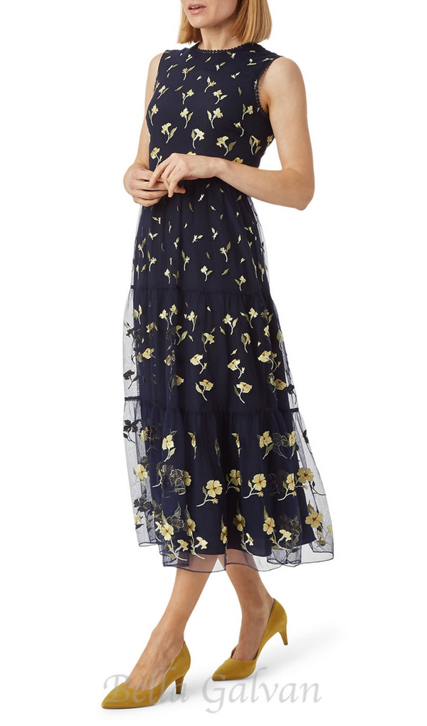 Bethany floral print midi Dress in black