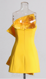 EVANGELINE STRAPLESS BOW MINI DRESS IN YELLOW