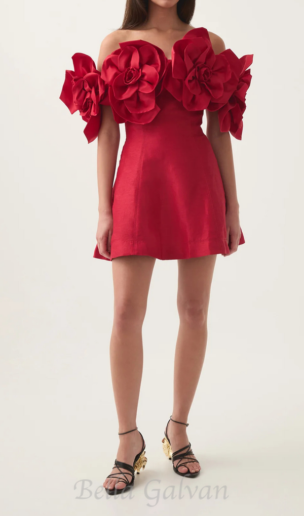 Etta flower strapless mini dress in red