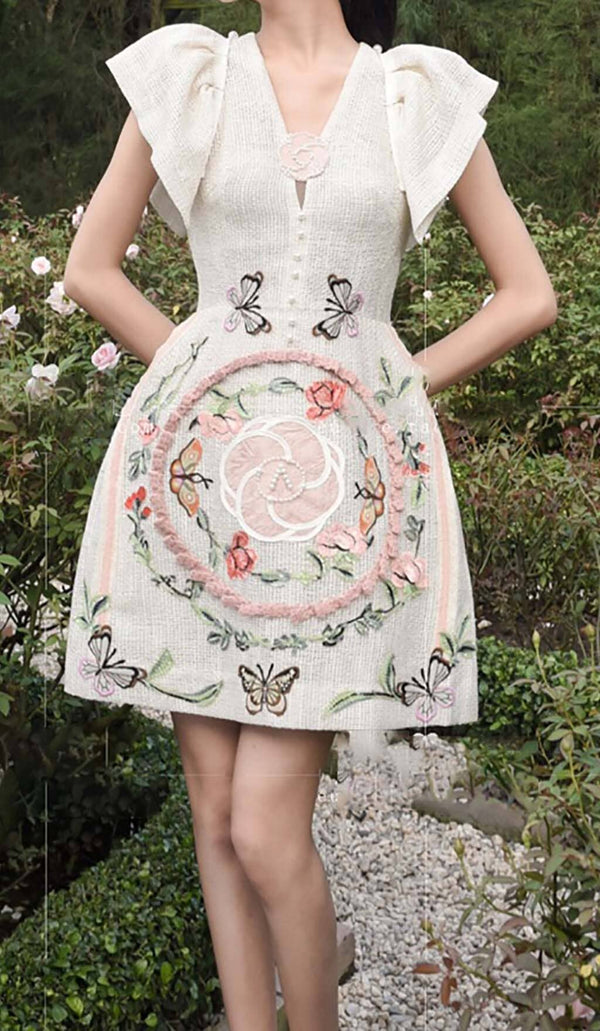 EMBROIDERY V-NECK MIDI DRESS IN WHITE DRESS STYLE OF CB