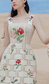 FLORAL PRINT STRAP MINI DRESS IN WHITE DRESS STYLE OF CB